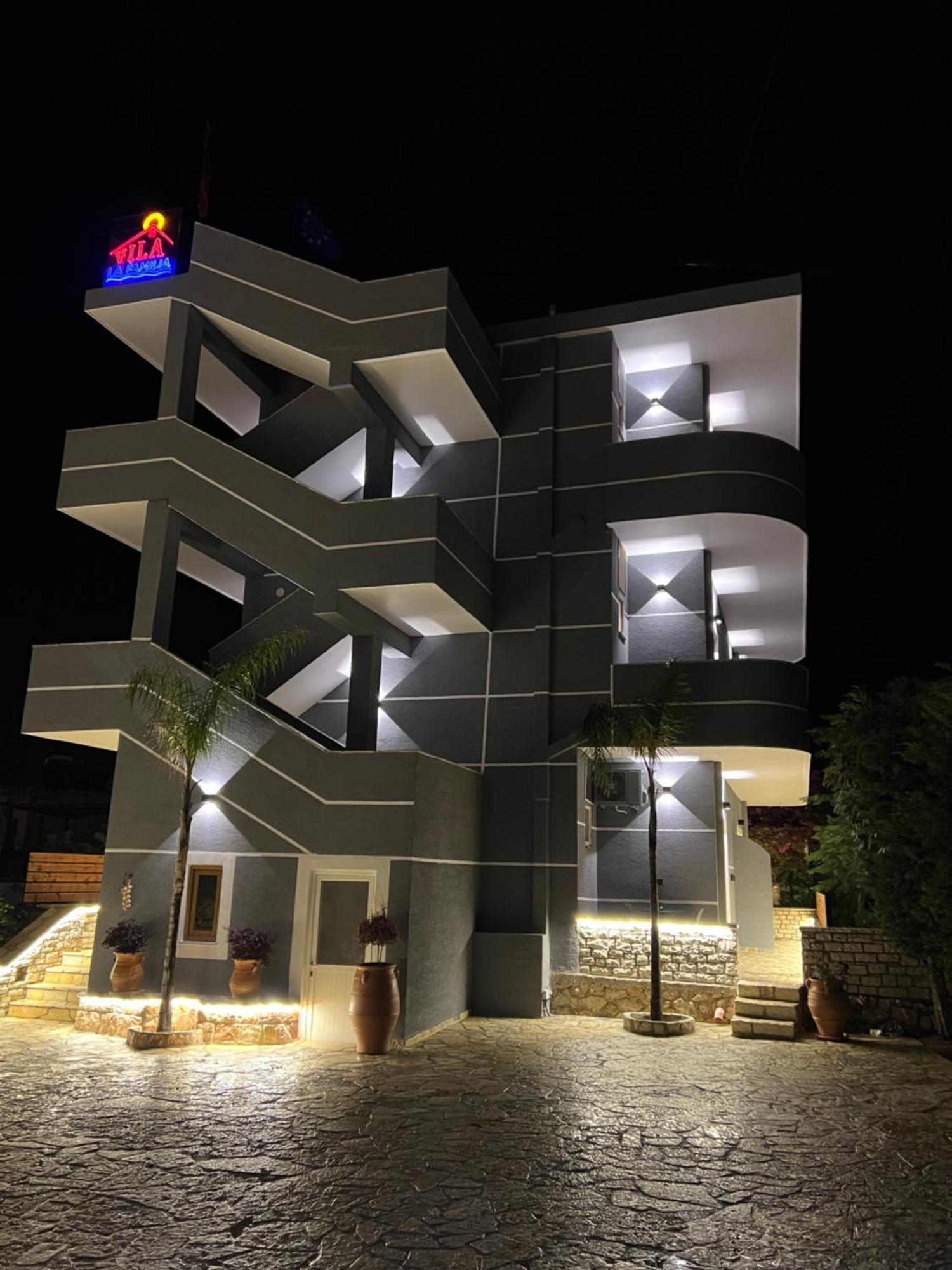 Vila La Familia Ksamil Luaran gambar